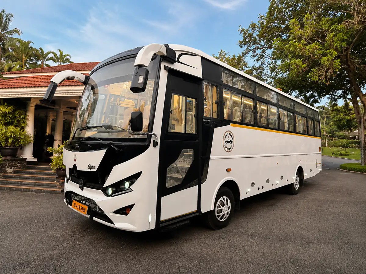 21 seater AC bus rental in Bangalore by Yatra Tours